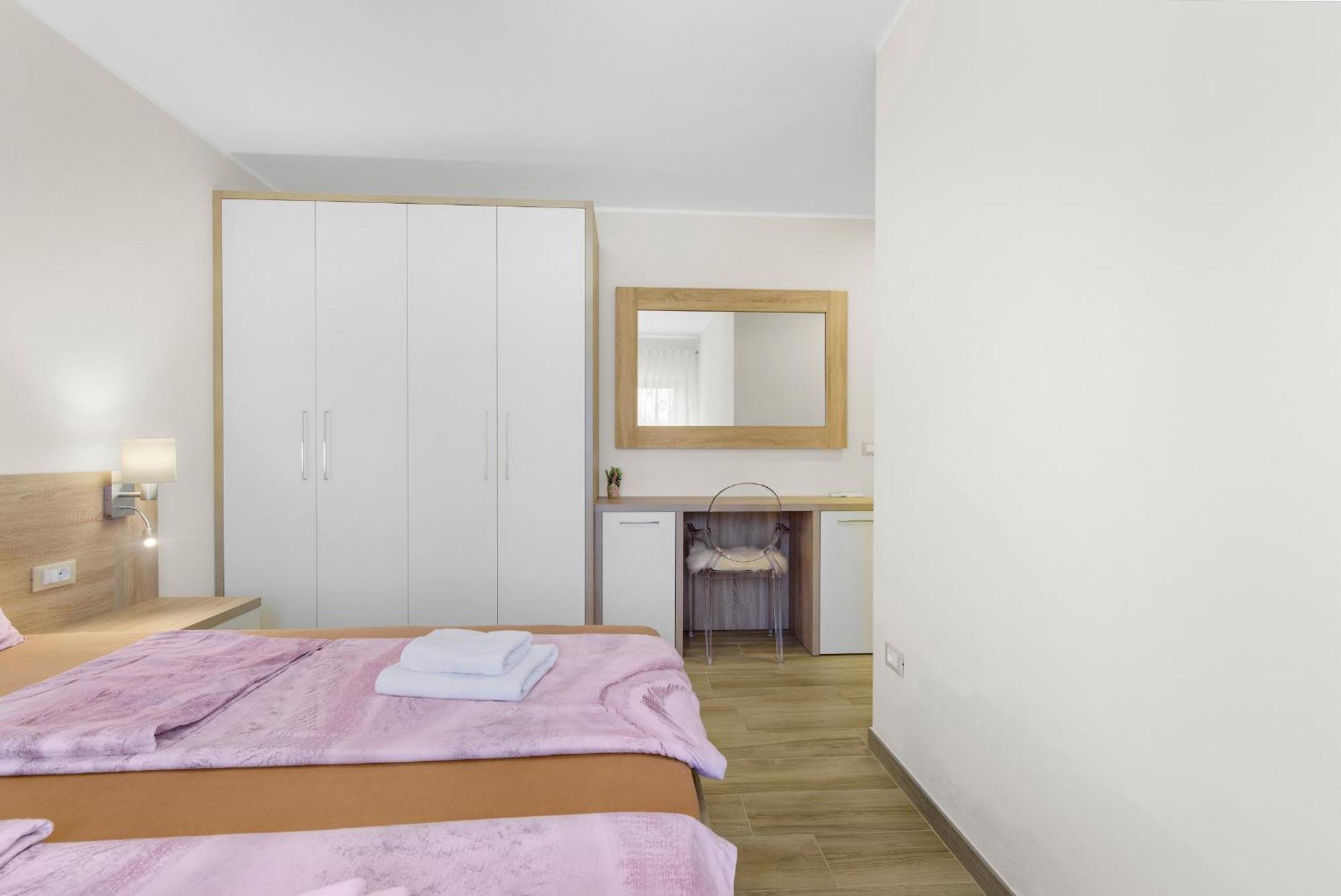 Apartment Stanko Vrvari Eksteriør billede