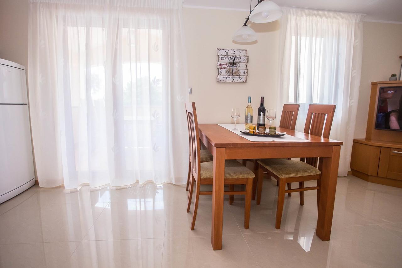 Apartment Stanko Vrvari Eksteriør billede