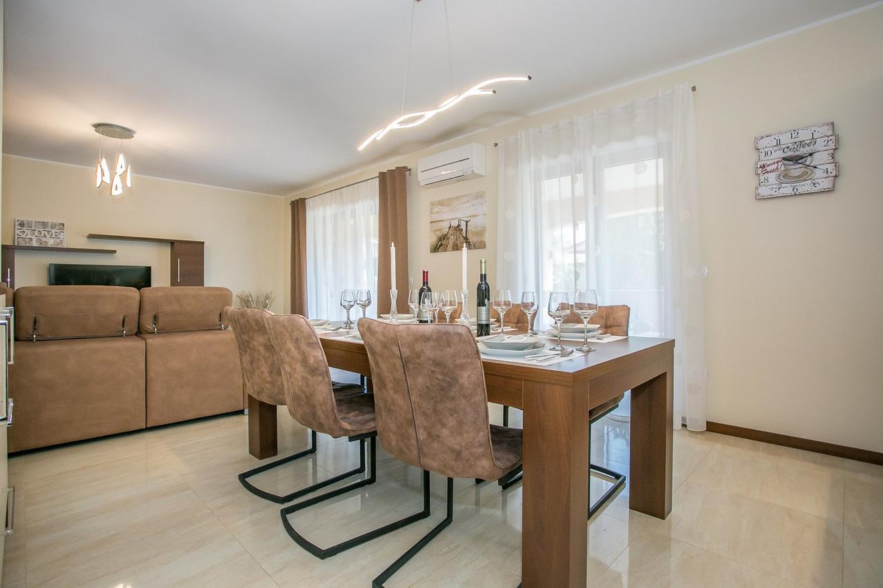 Apartment Stanko Vrvari Eksteriør billede