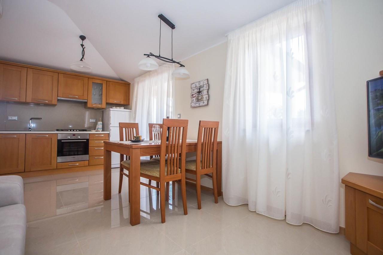Apartment Stanko Vrvari Eksteriør billede
